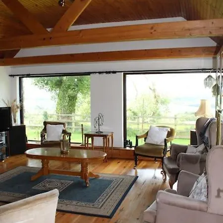 Private Thatched - With Views *