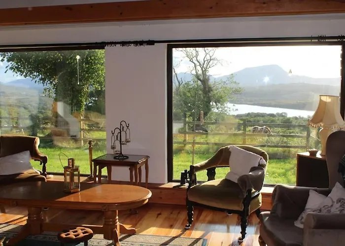 Dom wakacyjny Private Thatched - With Views