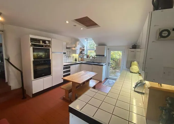 Private Thatched - With Views *